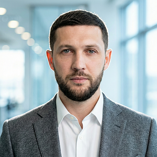 Виктор Новиков